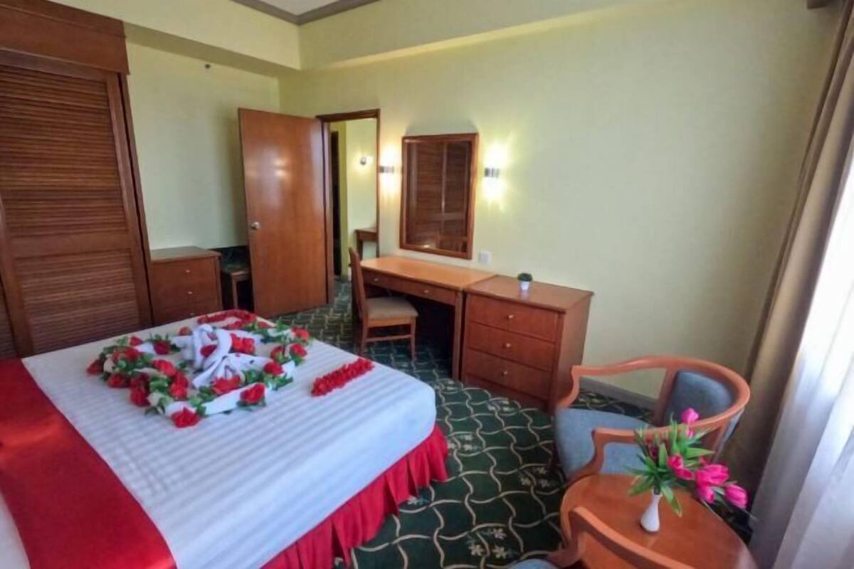 1 bedroom, desk, iron/ironing board, free WiFi
