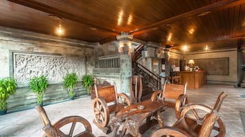 Sittområde i lobbyn