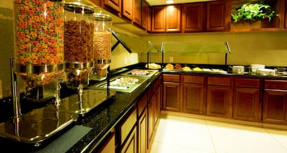 Hawthorn Extended Stay by Wyndham Kingsland