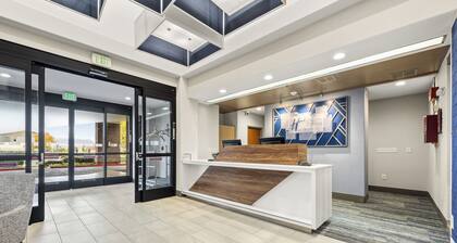 Holiday Inn Express Hotel & Suites Lincoln by IHG