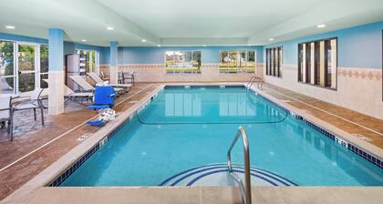 Holiday Inn Express Hotel & Suites Chicago South Lansing by IHG