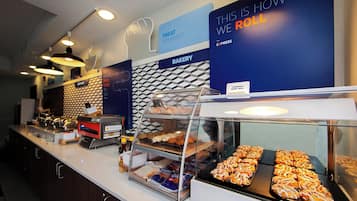 Colazione a buffet inclusa, servita tutte le mattine