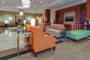 Lobby - Drury Inn & Suites St. Louis Forest Park (St. Louis)