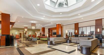 Drury Inn & Suites St. Louis Forest Park