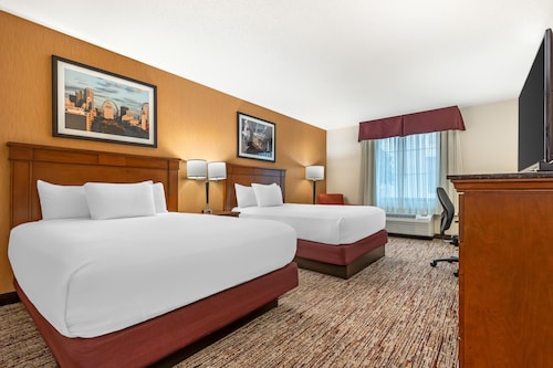 Drury Inn & Suites St. Louis Forest Park