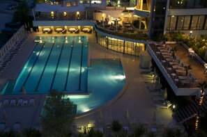 Indoor pool, outdoor pool, sun loungers