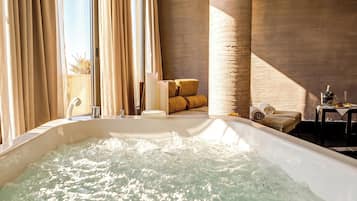 Sauna, hot tub, Turkish bath, body treatments, deep-tissue massages