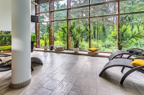 Holiday Inn Resort Warszawa Józefów**** by IHG