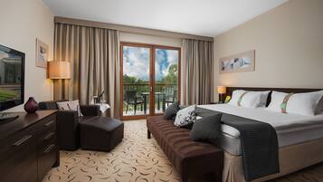 Suite, 1 King Bed with Sofa bed | Minibar, in-room safe, desk, blackout drapes