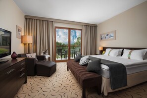 Suite, 1 King Bed with Sofa bed