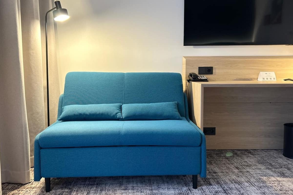 Minibar, in-room safe, desk, blackout curtains