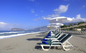 Private beach, sun-loungers, beach umbrellas, beach towels