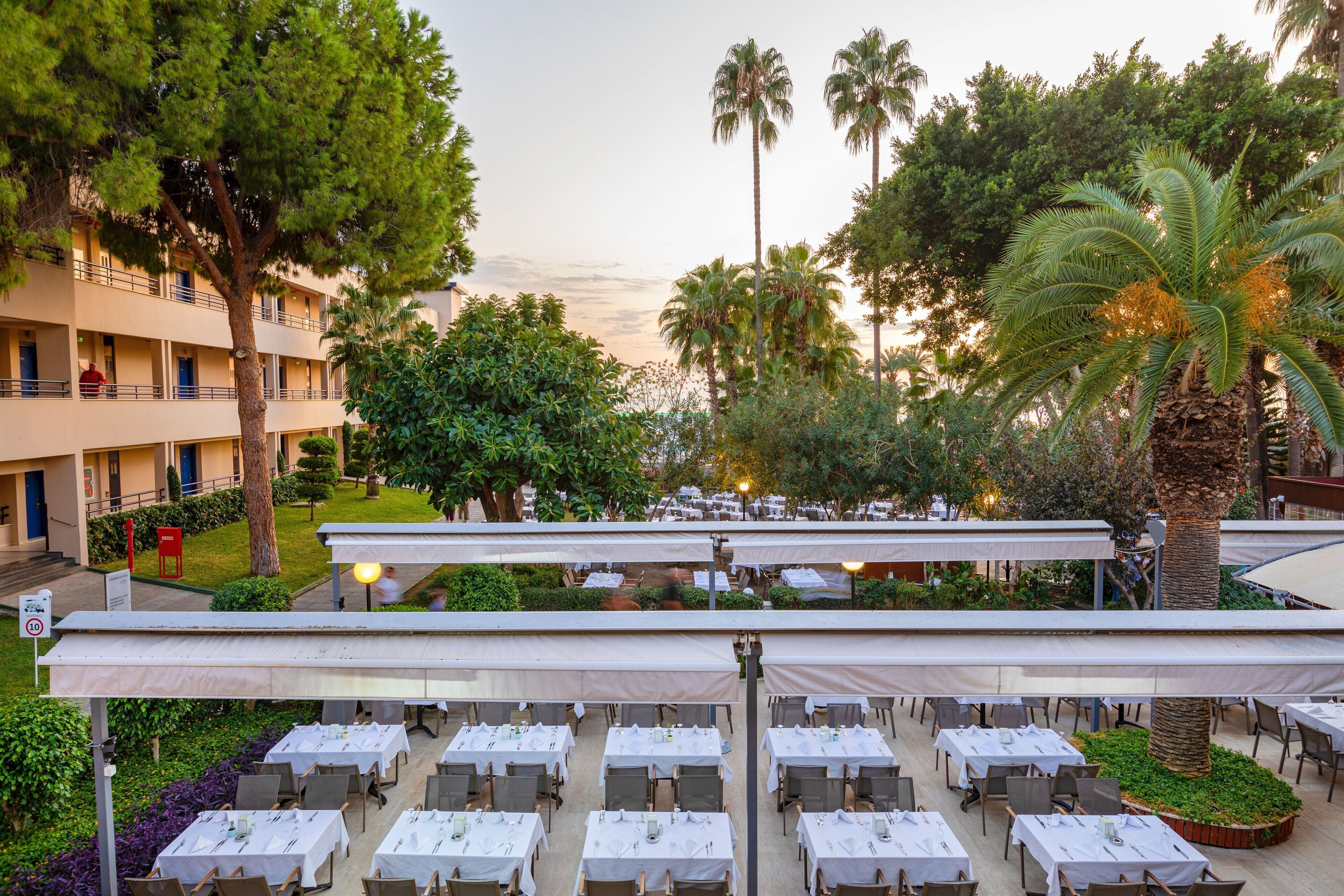 LABRANDA Alantur Resort - All Inclusive Reviews, Deals & Photos 2026 -  Expedia