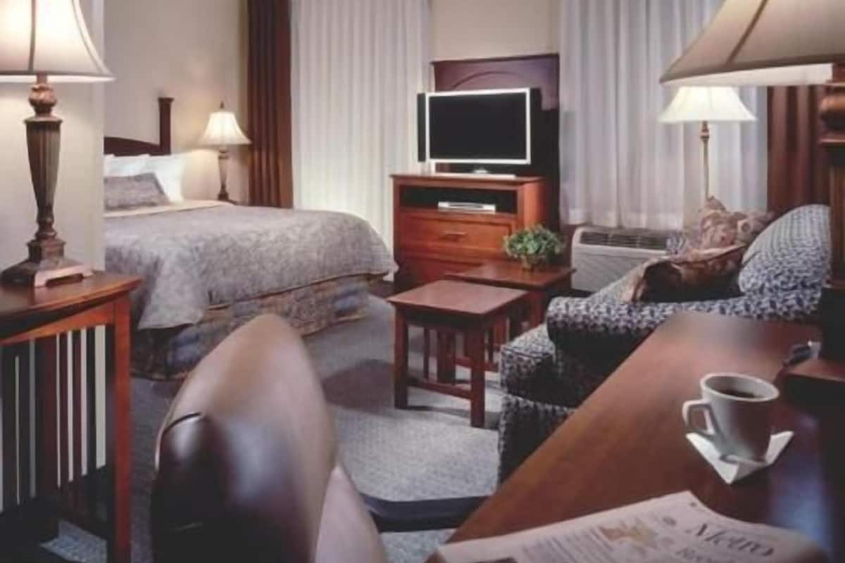 in-room safe, blackout curtains, iron/ironing board