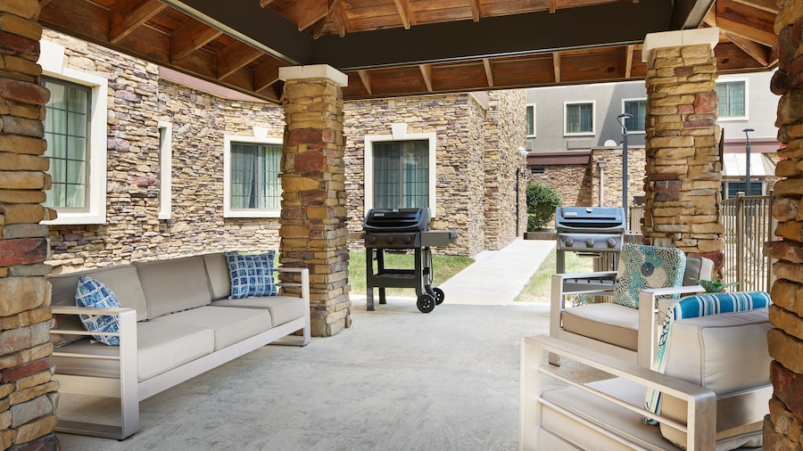 Staybridge Suites Durham/Chapel Hill by IHG