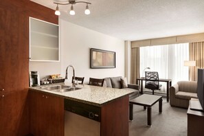 Suite Prestige, 1 grand lit, non-fumeur | Literie de qualité, coffre-fort, bureau, système d’insonorisation