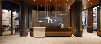 Embassy Suites Montréal by Hilton