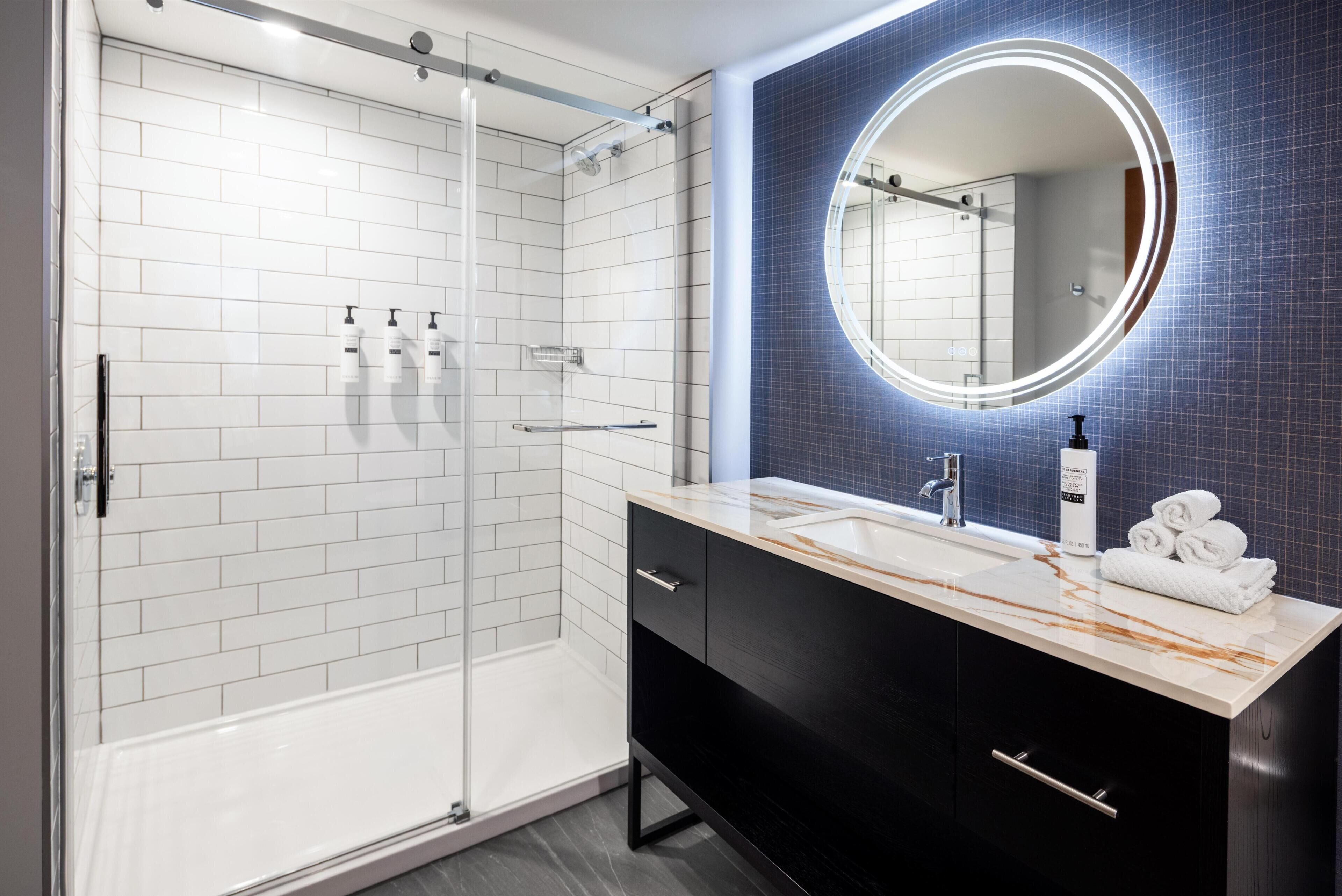 Presidential Suite, 2 Bedrooms | Bathroom shower