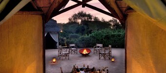 ゴラ エレファント キャンプ