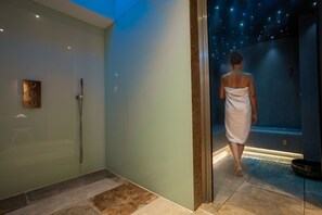 Behandelingskamers voor koppels, een Turks bad/hammam