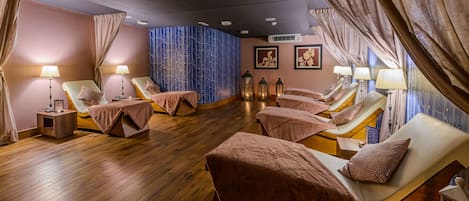 Couples treatment room(s), sauna, body treatments, aromatherapy