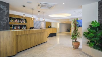 Bar (en el alojamiento)