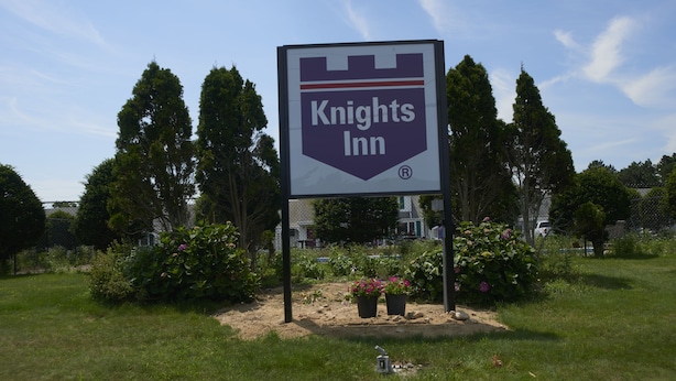 Front of property - Knights Inn Centerville Cape Cod Area (Centerville)
