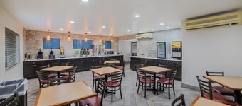 Quality Inn & Suites Goodyear - Phoenix West