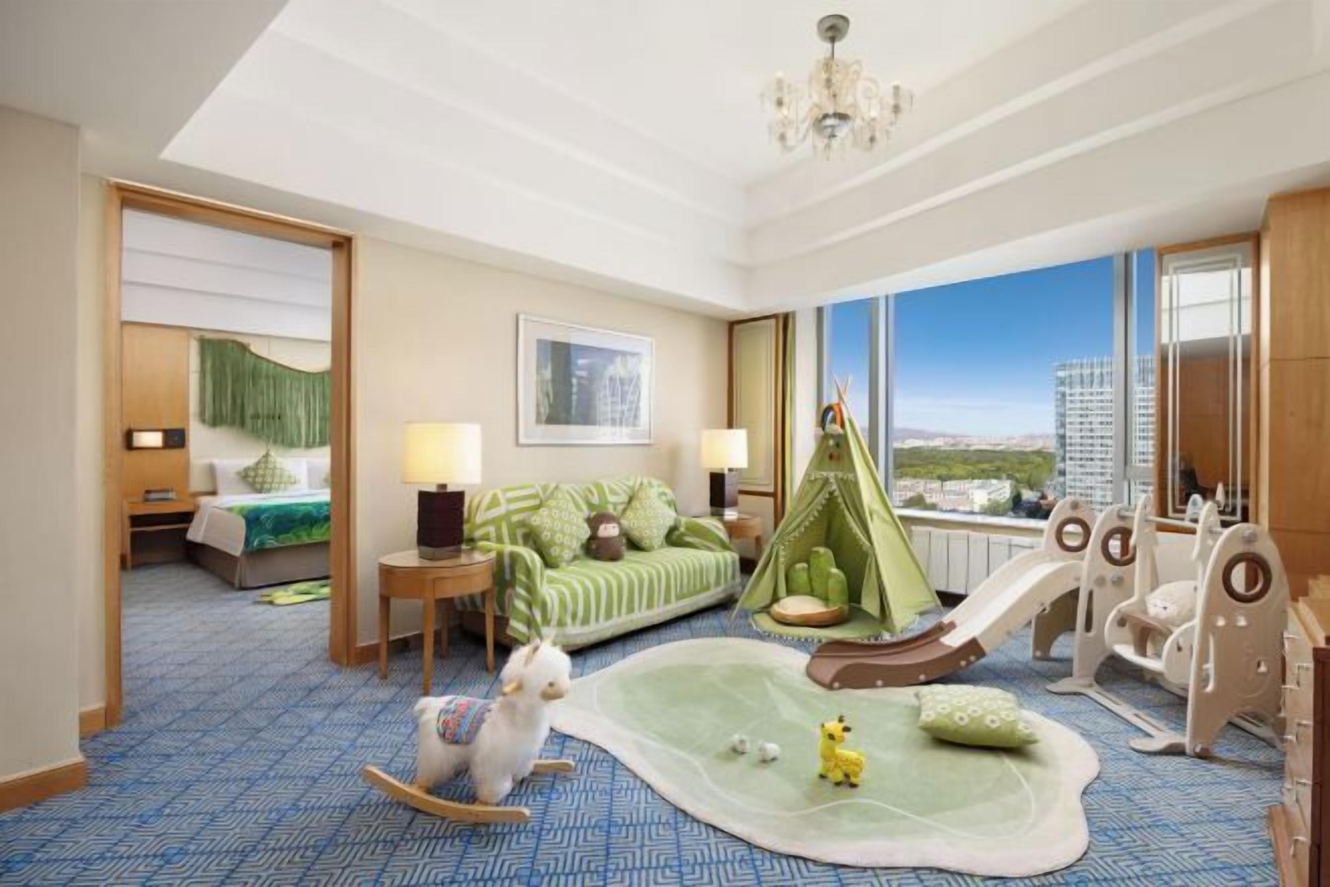 1 slaapkamer, donzen dekbedden, een minibar, een kluis op de kamer