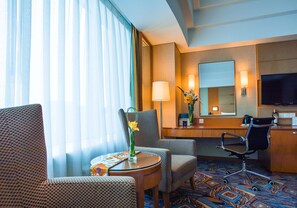 Horizon Deluxe, Room, 1 King Bed | 1 bedroom, down comforters, minibar, in-room safe