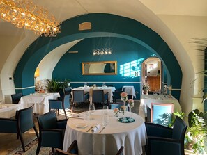 Breakfast and dinner served - Resort Locanda San Verolo Boutique Hotel (Costermano sul Garda)