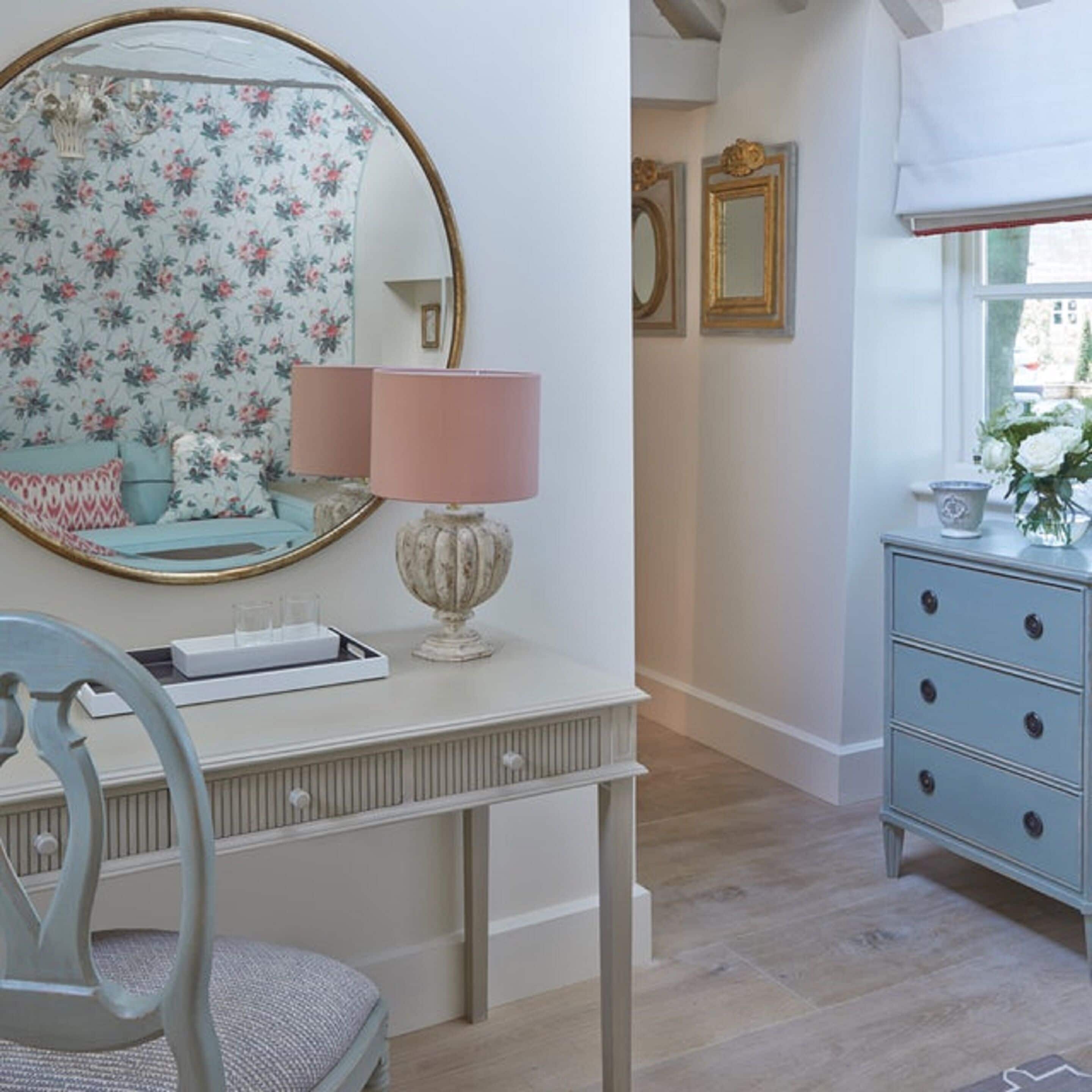 premium bedding, in-room safe, individually decorated