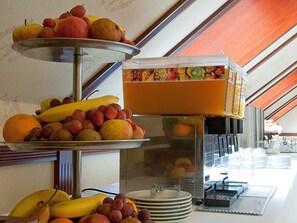 Daily buffet breakfast (EUR 11 per person)
