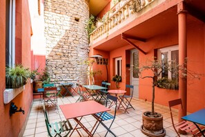 Terrace/patio - Hotel Au Patio Morand (Lyon)