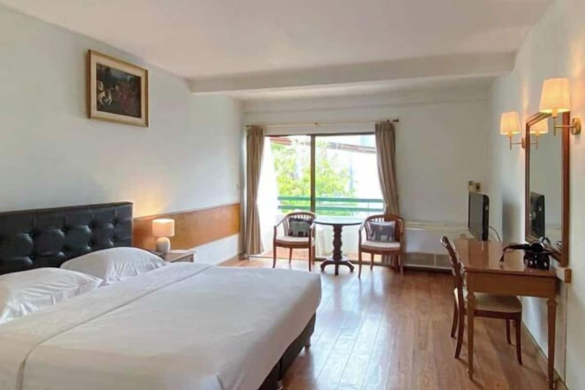 Caja de seguridad en la habitación, escritorio y wifi gratis