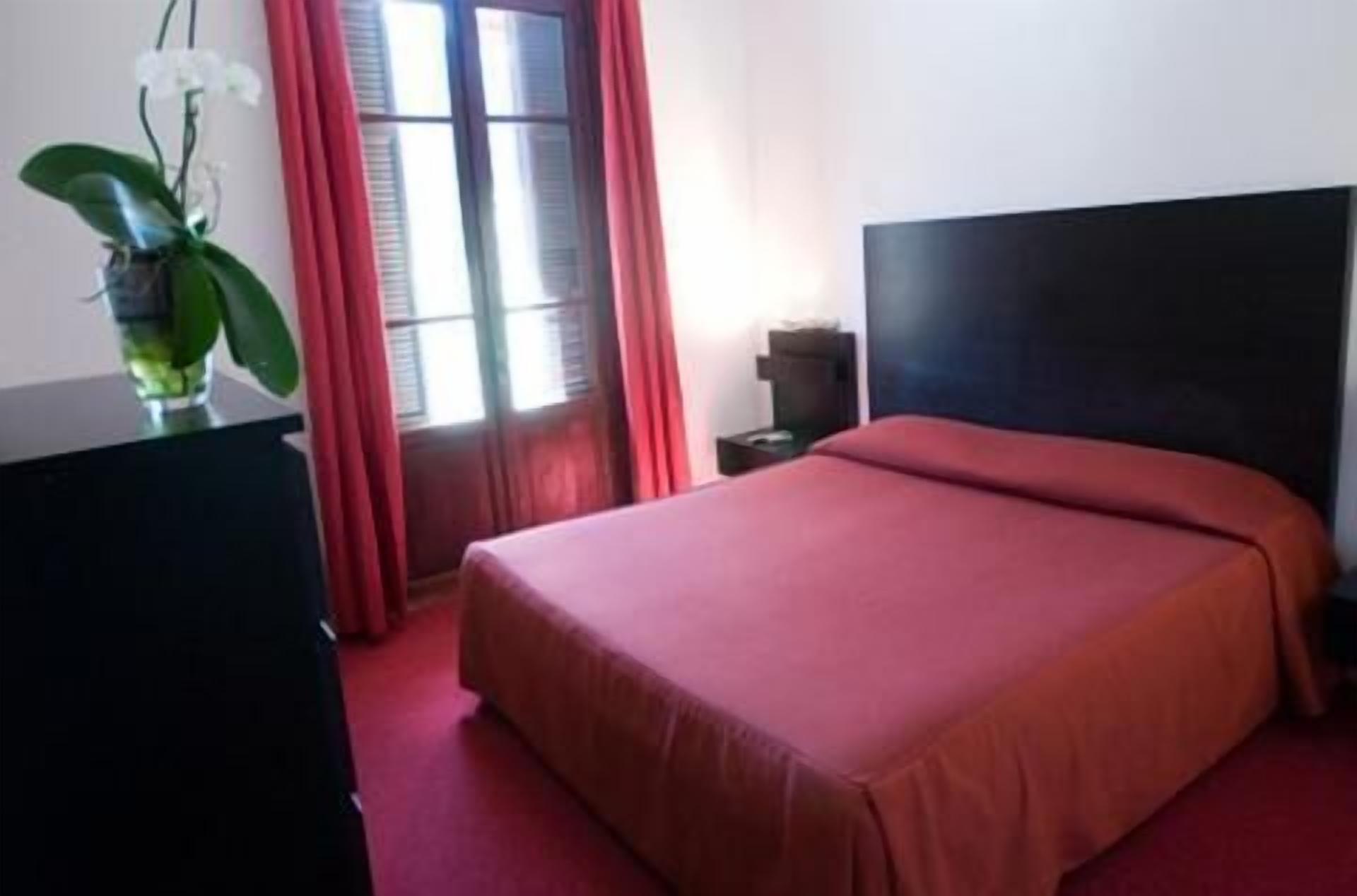 1 bedroom, desk, iron/ironing board, free cots/infant beds