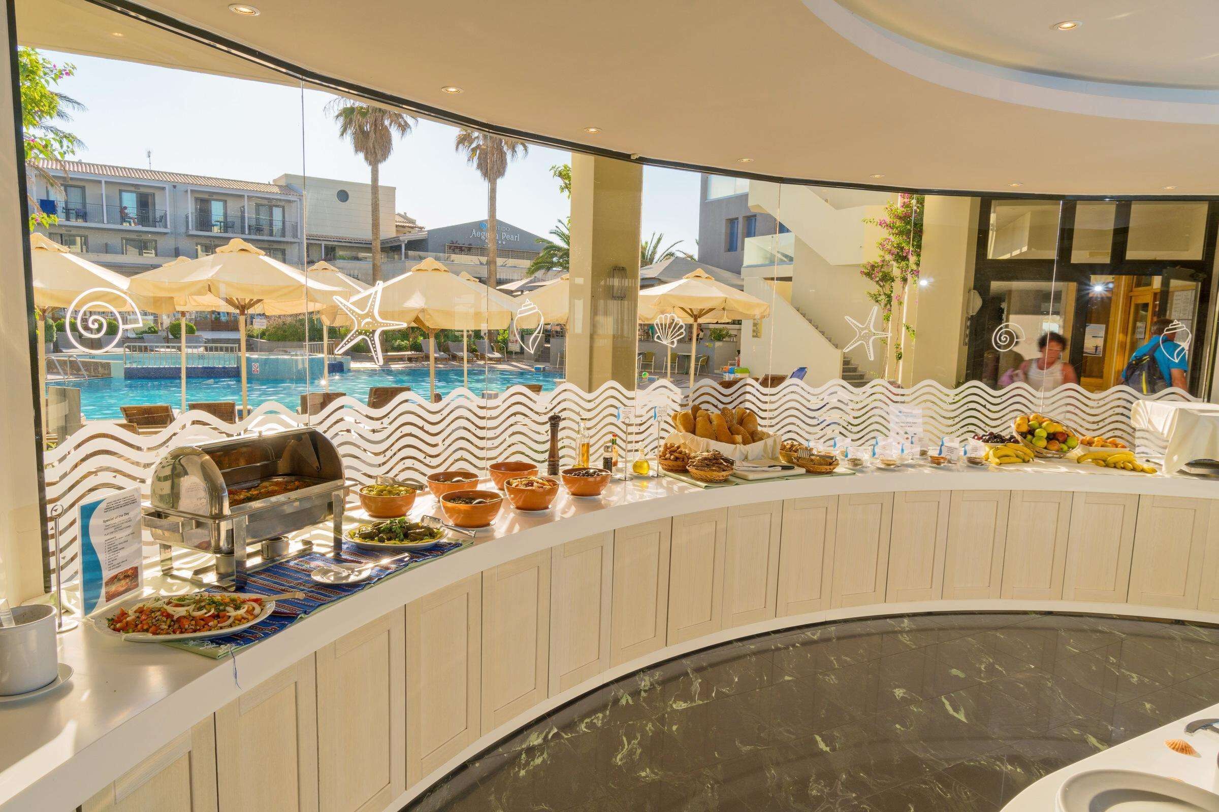 Breakfast, lunch, dinner served; Greek cuisine 