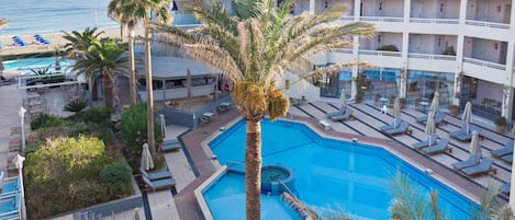 Indoor pool, 2 outdoor pools, pool umbrellas, pool loungers