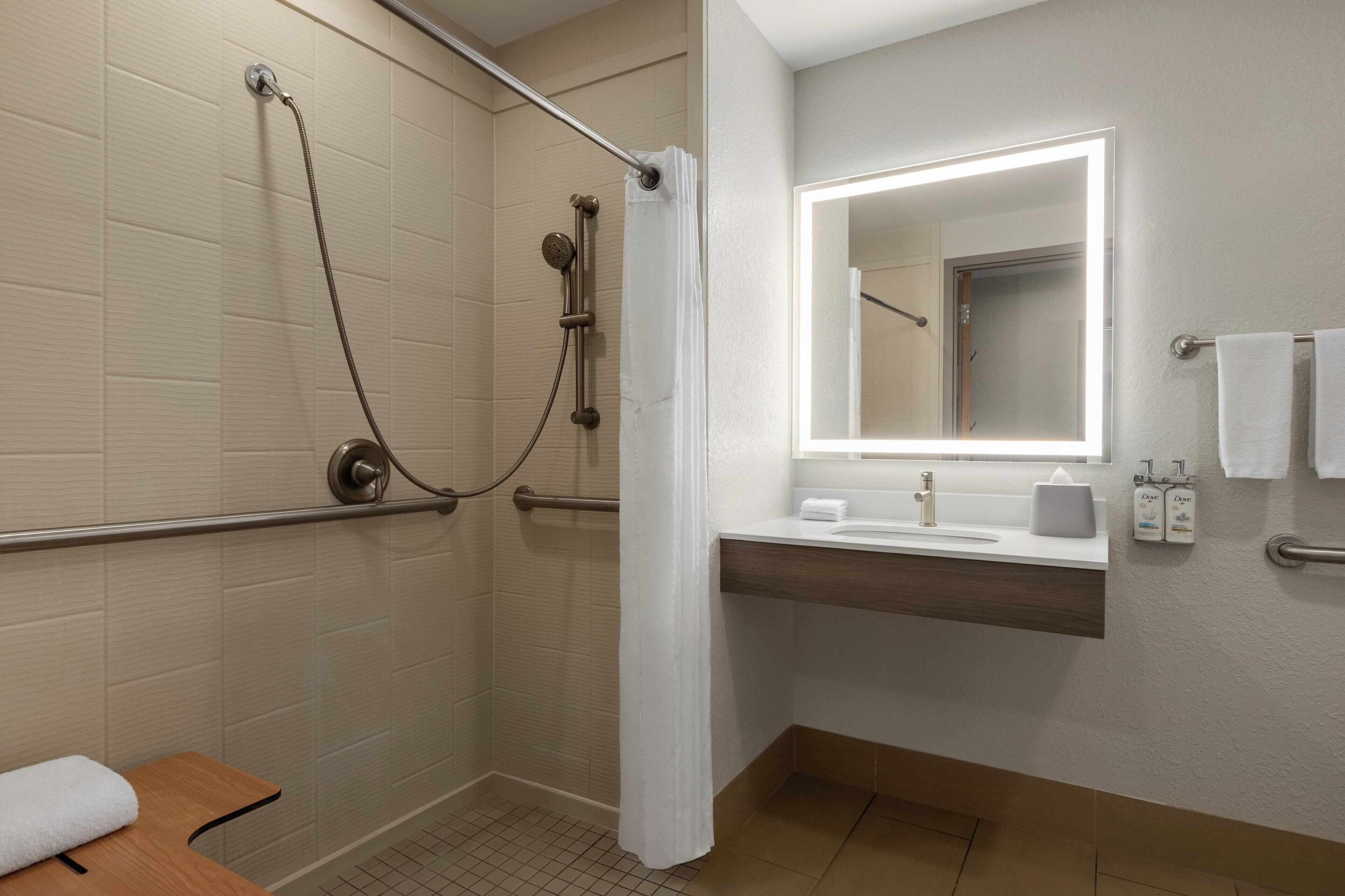 1 bedroom, in-room safe, desk, blackout curtains