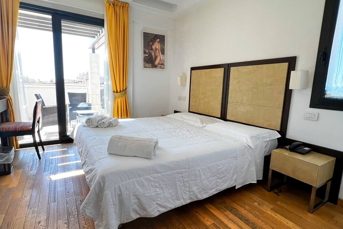 superior double room | premium bedding, minibar, in-room safe, free wifi