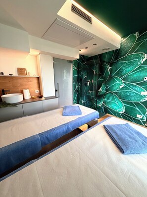 Badstue, boblebad og massasje