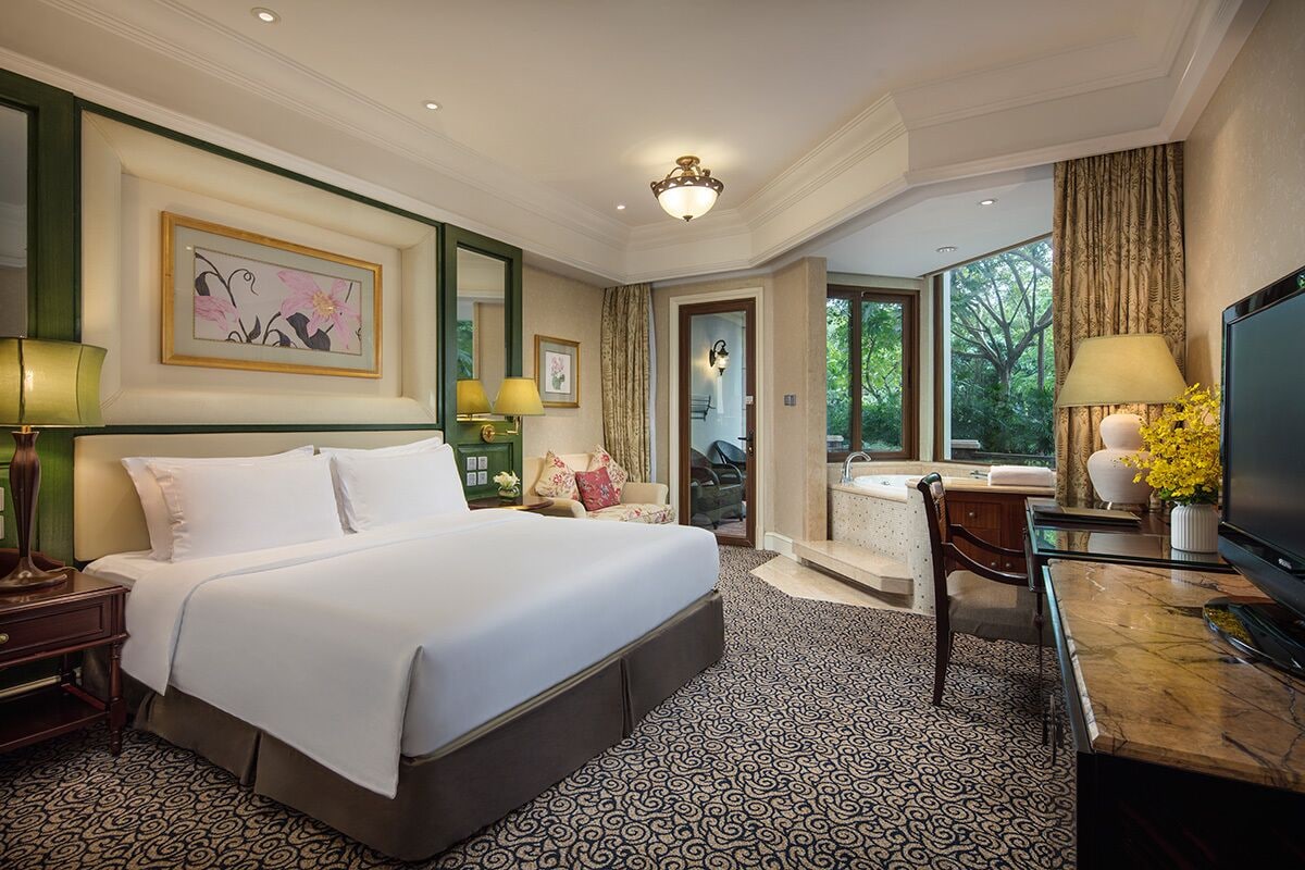 Deluxe Garden View King-size Bed Room | Premium bedding, down duvets, minibar, in-room safe