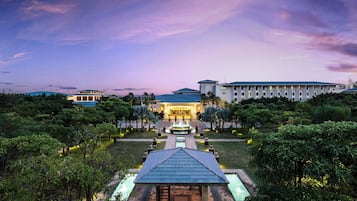 Twin Room, Berbilang Katil, Poolside | Pemandangan taman