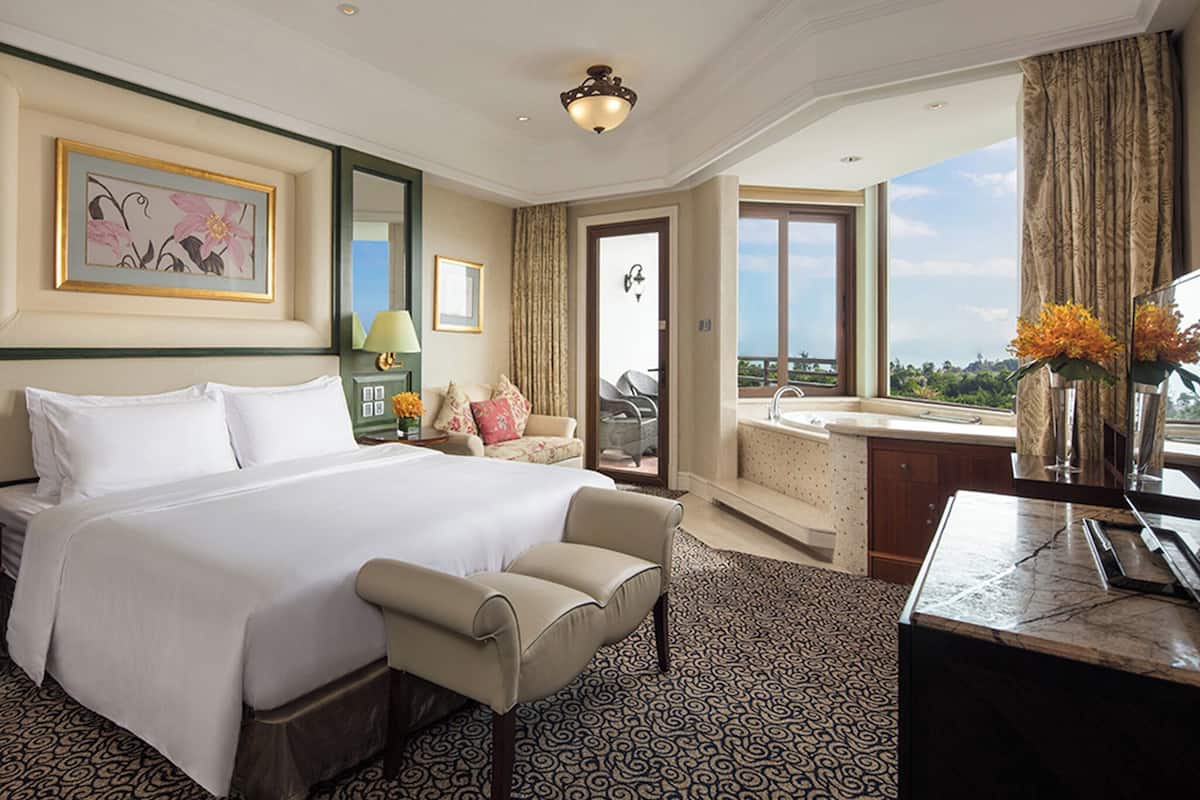Villa Deluxe room | 1 bedroom, premium bedding, down comforters, minibar