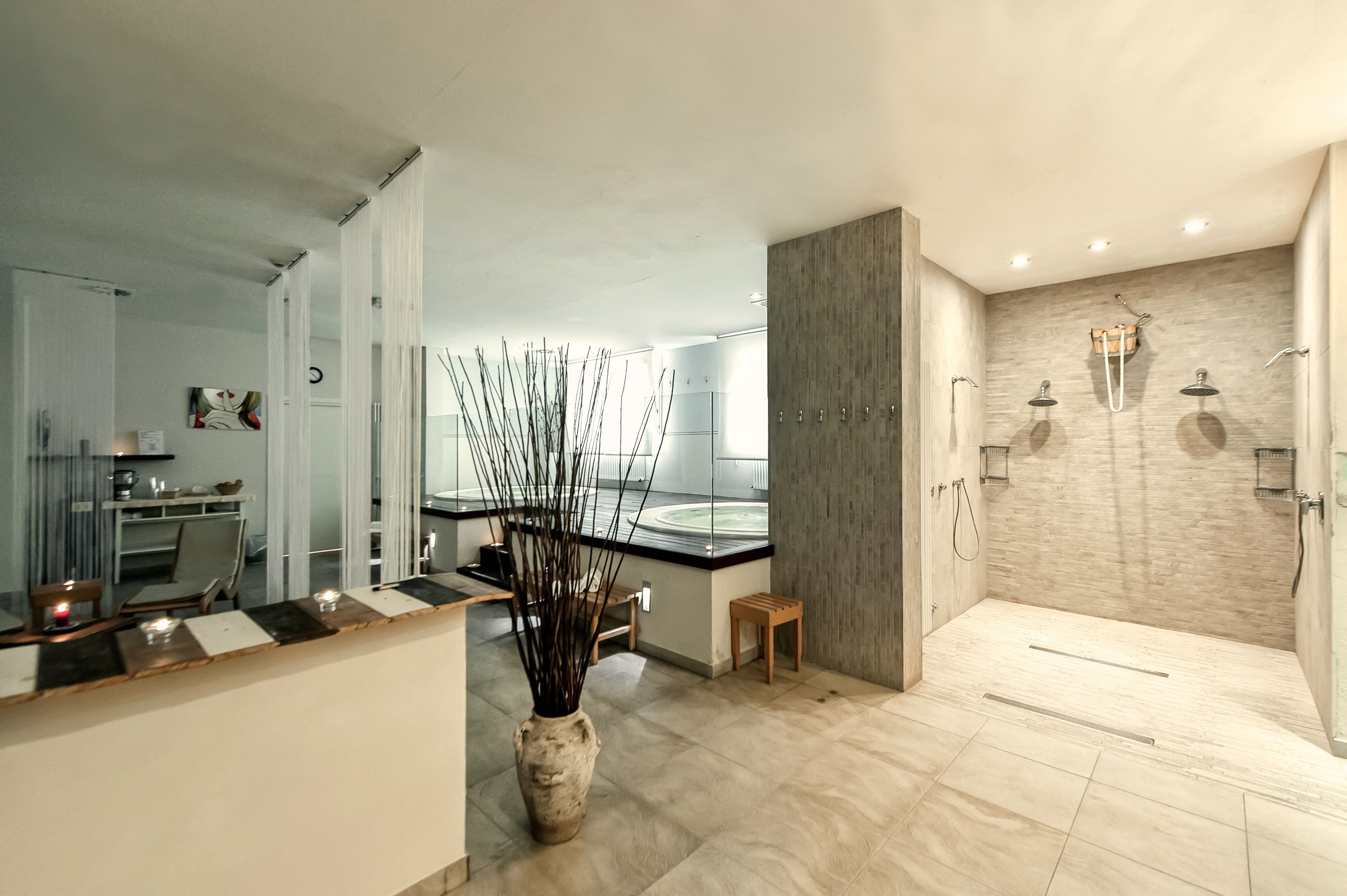 couples treatment room(s), sauna, hot tub, steam room