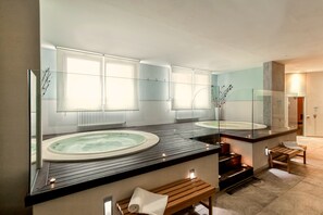 Phòng trị liệu đôi, phòng tắm hơi, bồn tắm thủy lực, phòng xông hơi 