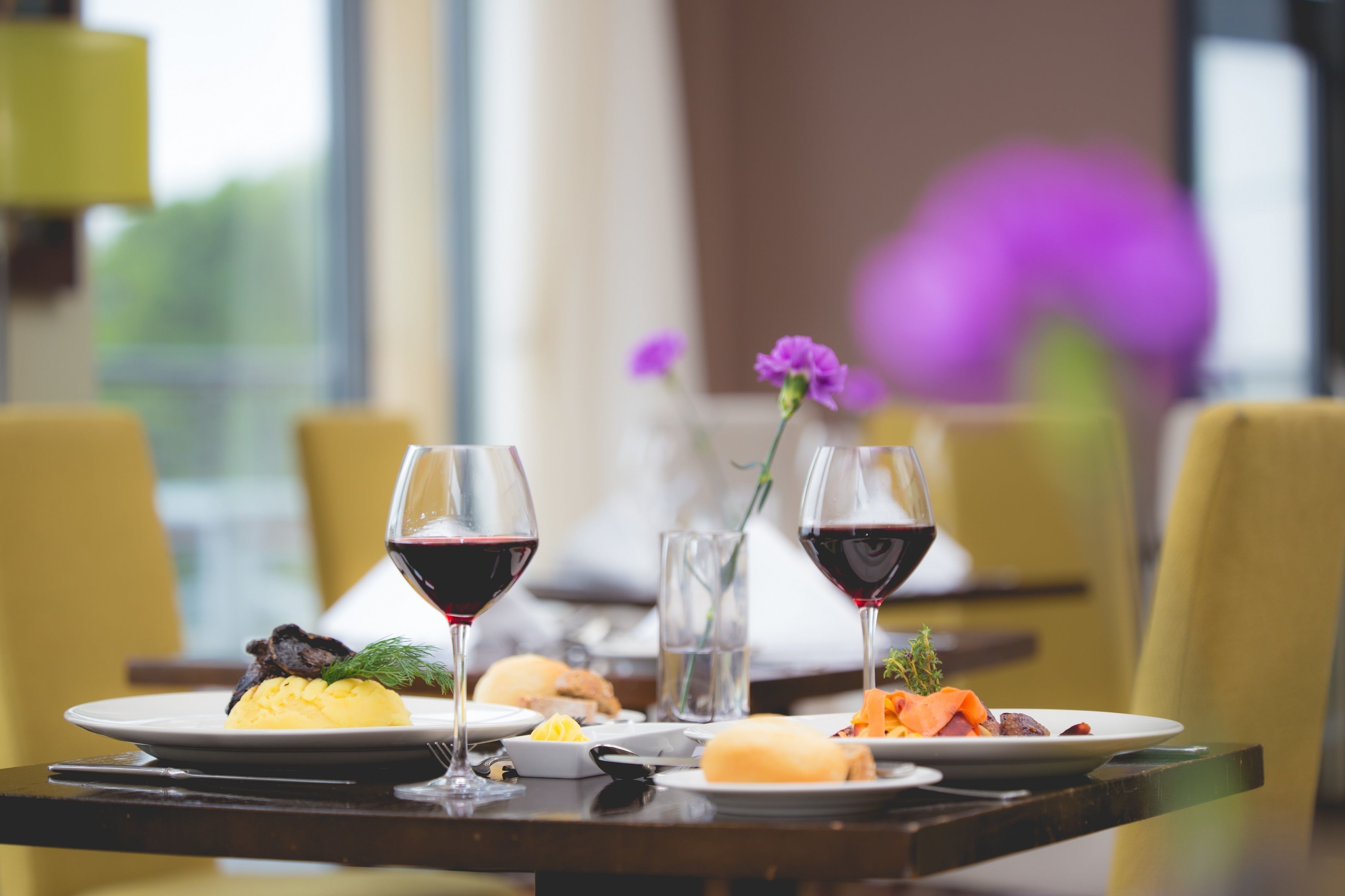 daily full breakfast (eur 15.00 per person)