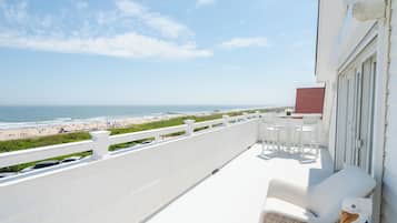 The Ocean Balcony Suite, Panoramic Suite, Multiple Beds, Balcony, Ocean View | Iron/ironing board, WiFi