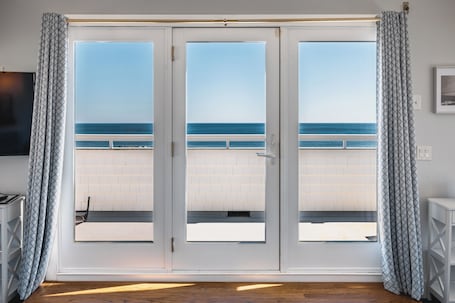 The Ocean Balcony Suite, Panoramic Suite, Multiple Beds, Balcony, Ocean View | Terrace/patio