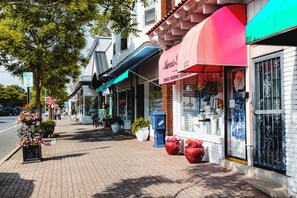 Shopping mall - Grand Victorian - Spring Lake (Spring Lake)